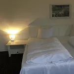Kongeakroen Kro 2*