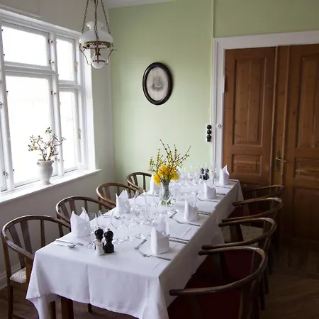 Kongeakroen Estalagem 2*